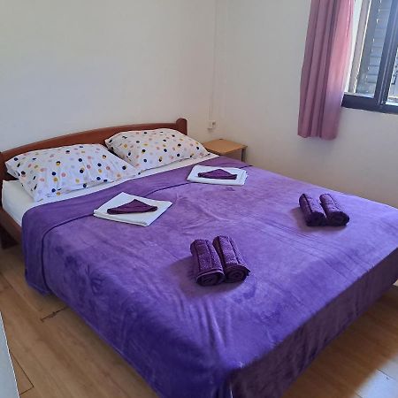 Robinzon House Pia Villa Banj Екстериор снимка